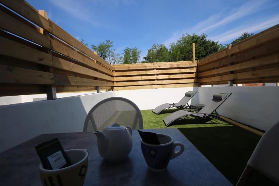 The Originals Boutique, Hotel Lakeside, Biscarrosse , Lac Parentis-en-Born Exteriör bild